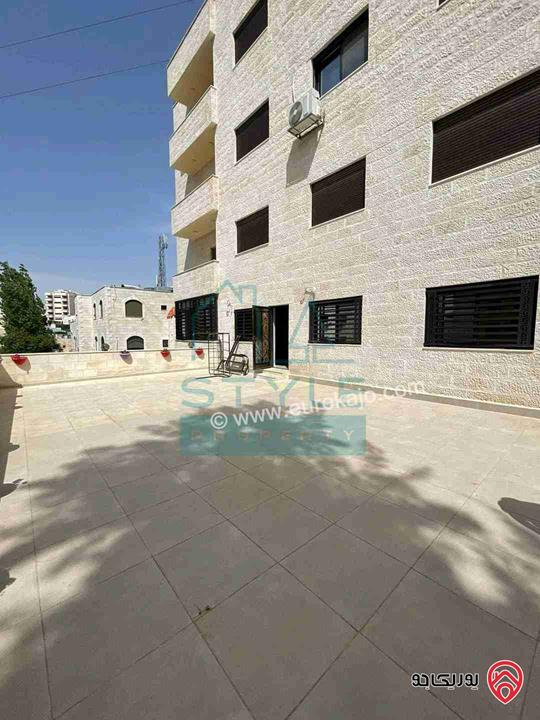 شقة ارضية مساحة 133م داخلي و 180م خارجي للبيع في عمان -  ضاحية النخيل