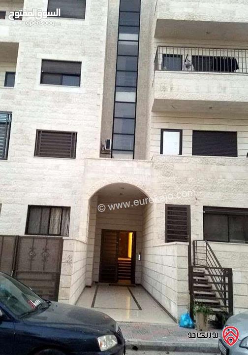 شقة شبة ارضية مساحة 180م وترس خارجي 50م للبيع في عمان - طبربور 