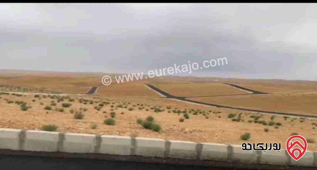 قطعة أرض على 3 شوارع مساحة 4814م للبيع في عمان - الموقر 
