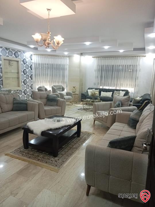 شقة فاخرة مساحة 250م طابق ثاني للبيع في عمان - ضاحية الرشيد
