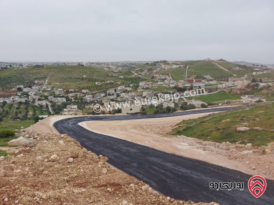 قطعة أرض مساحة 750م للبيع في الزرقاء -  أم رمانة المعمر قرب شارع الاردن وقصر الجبل مرتفعة ومطلة