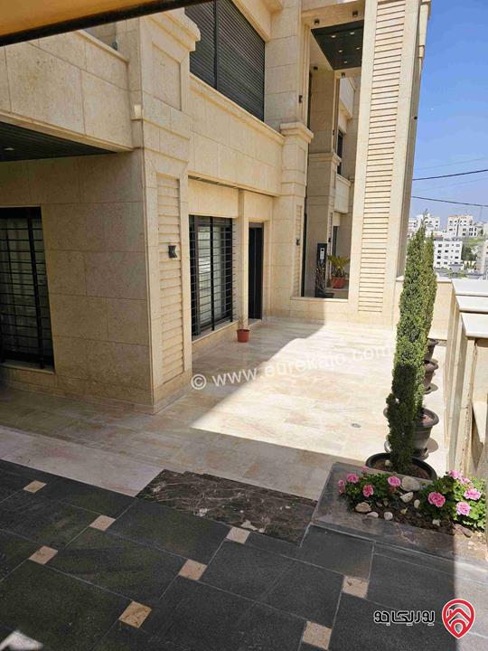 شقة طابق أرضي مساحة 192م داخلي و 180م خارجي للبيع في عمان - بين مرج الحمام و ناعور