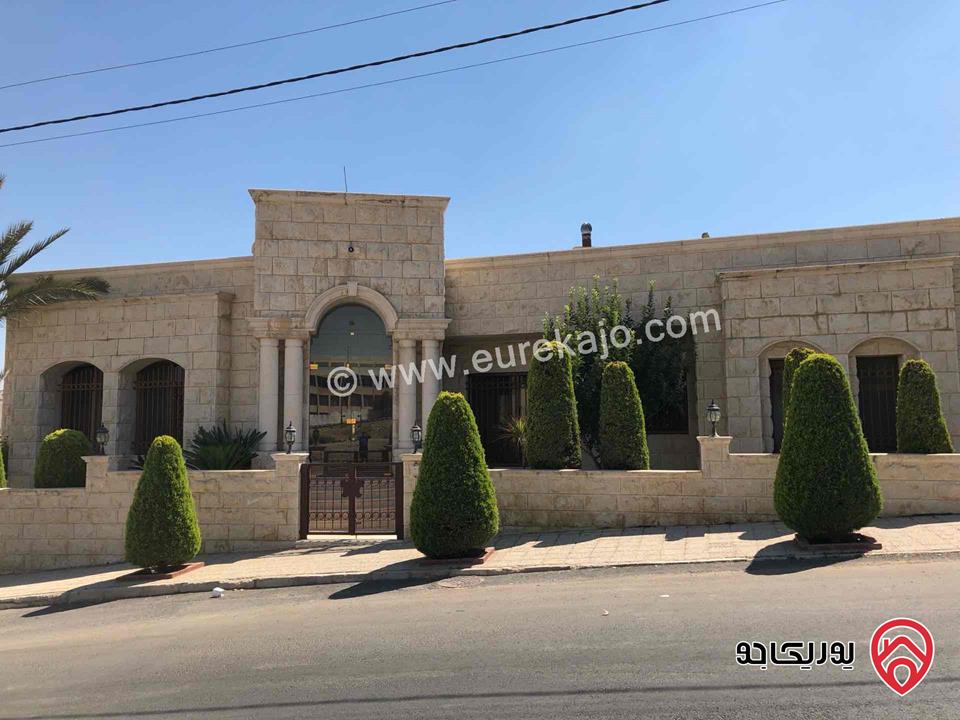 Furnished villa 670 Sqm; 2 floors; land area 777 Sqm for Rent in Amman - South Abdoun