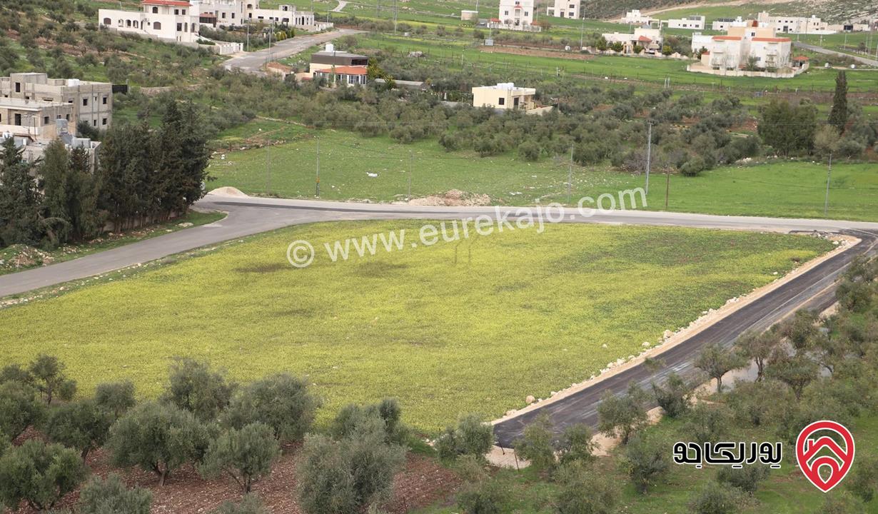 قطعة أرض مساحة 900م للبيع في عمان - مرج الحمام تبعد 3 دقائق عن سوق مرج الحمام