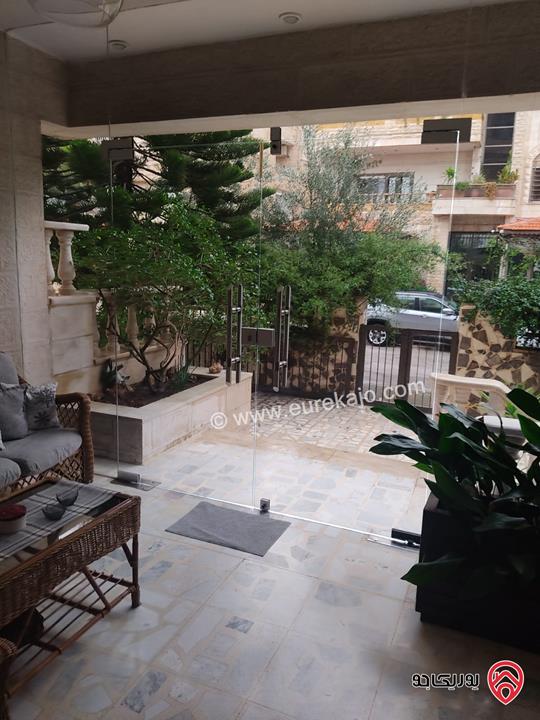 شقة طابقية مساحة 240م طابق أرضي للبيع في ضاحية الامير راشد
