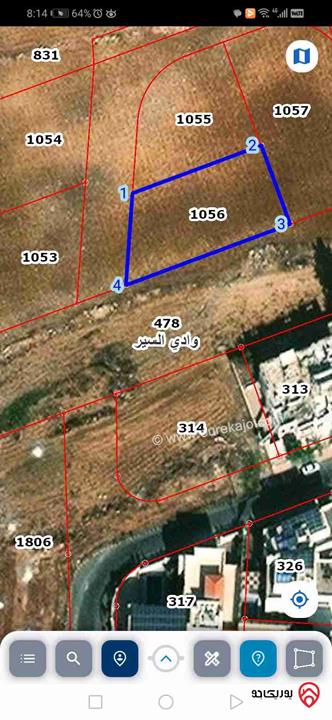 قطعة ارض مساحة 826م للبيع في قرية وادي السير الظهير