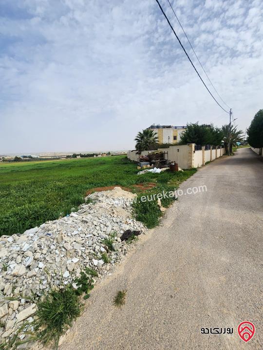 قطعة أرض مساحة 1013م سكنية للبيع في عمان - منطقة الطنيب السكة الغربي