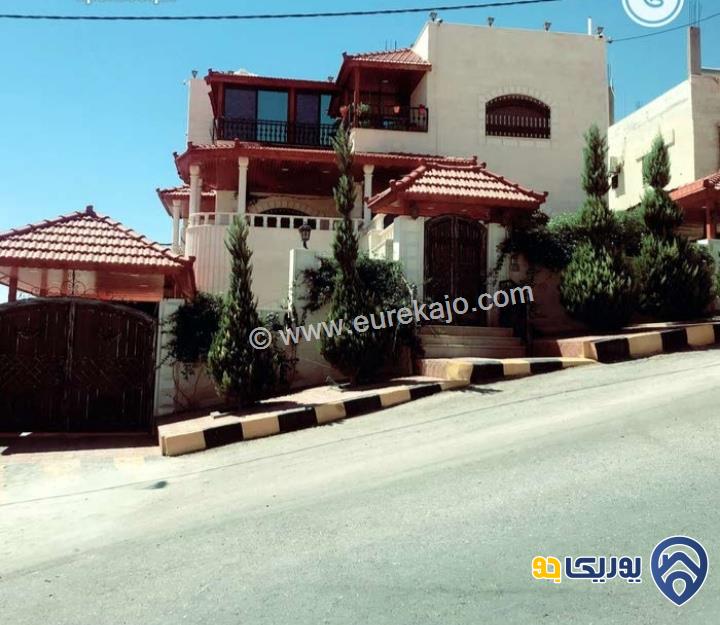 بيت مستقل مساحة 550م ومساحة الارض 500م للبيع في الزرقاء - ضاحية المدينة المنورة 