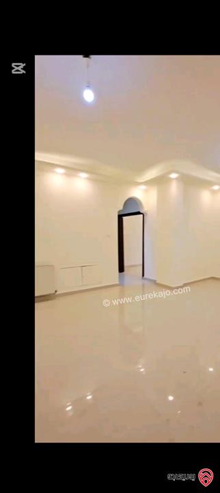 شقة مساحة 170م طابق أول للبيع في عمان - مرج الحمام قرب دوار البرديني  