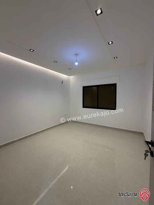 شقة طابق اول مساحة 170م للبيع في عمان - شفا بدران مقابل جامعة العلوم التطبيقية 