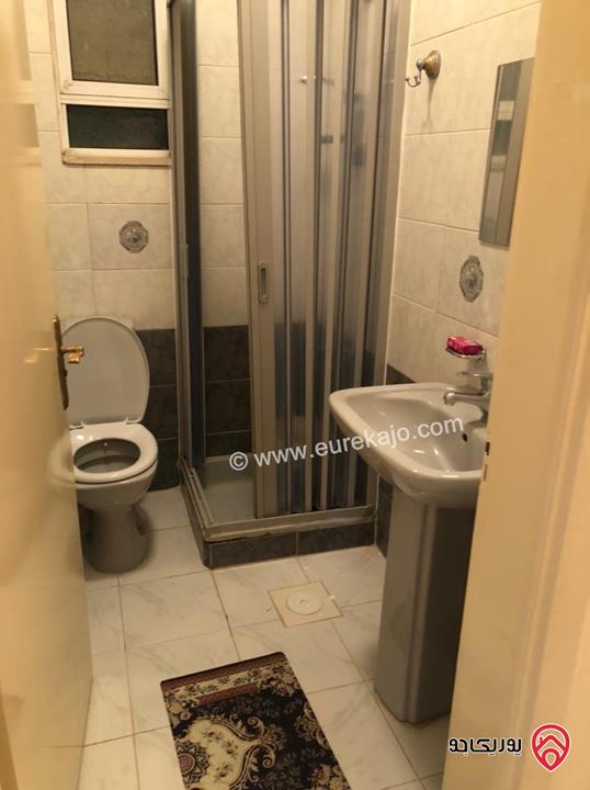 شقة فاخرة طابق ثالث مساحة 200م للايجار ( شهري 500 دينار او سنوي 5000 دينار) في عمان - الرابية