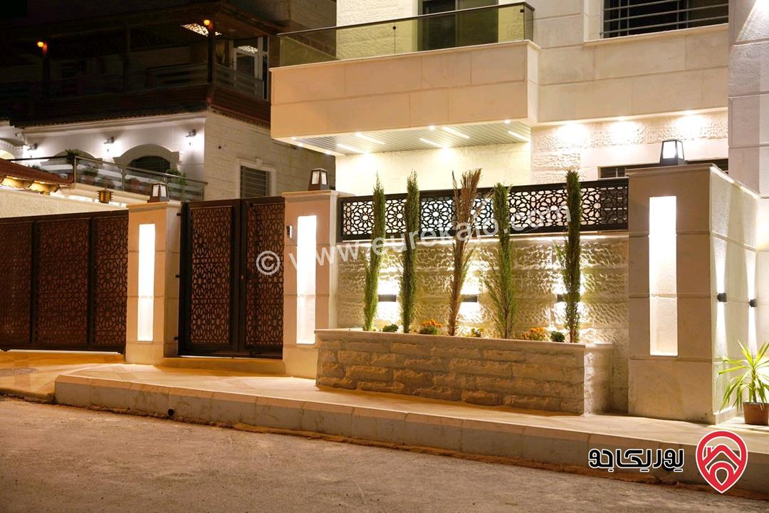 شقة طابق أرضي مساحة 173م داخلي و 160م خارجي للبيع في اربد - ايدون