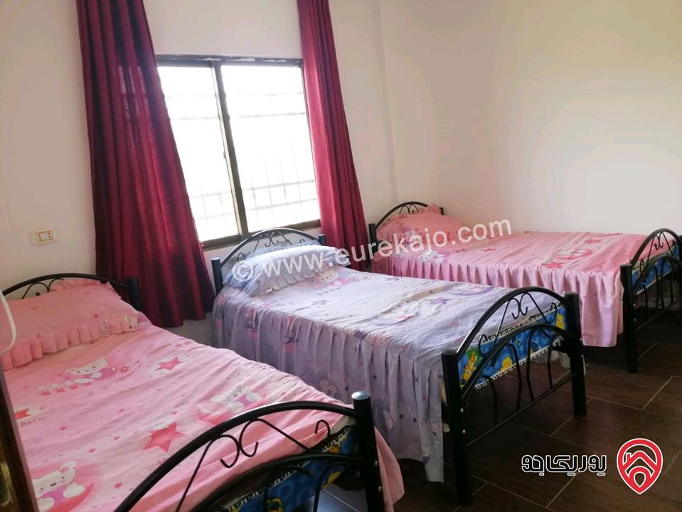 مزرعة مساحة الأرض 4 دونم و 500م والبناء 150م للبيع في المفرق - رحاب