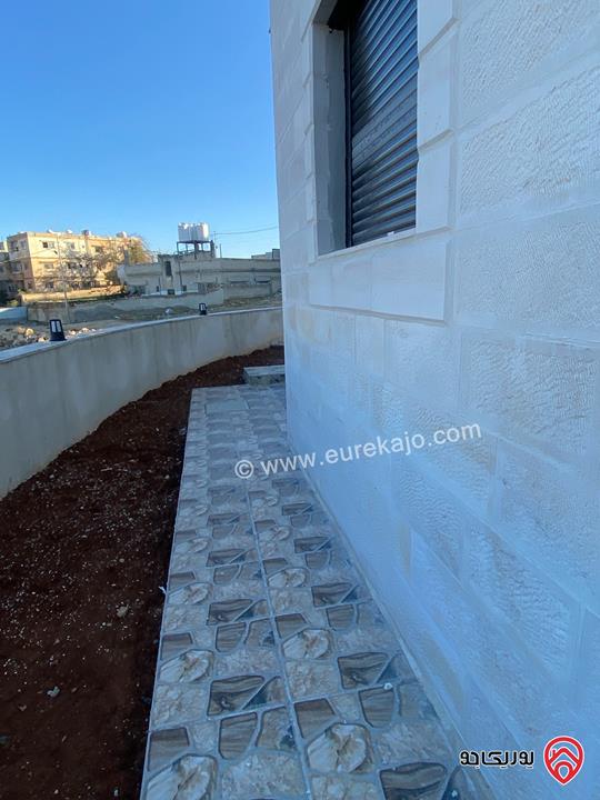 منزل مساحة 170م على أرض 300م للبيع في الزرقاء الجديدة البتراوي