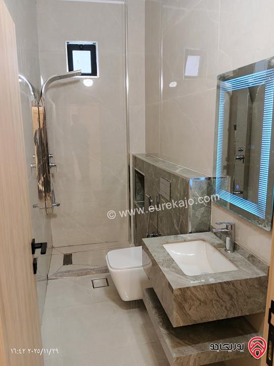 منزل مستقل مساحة 290م على أرض 303م بناء حديث للبيع في عمان - أبو علندا