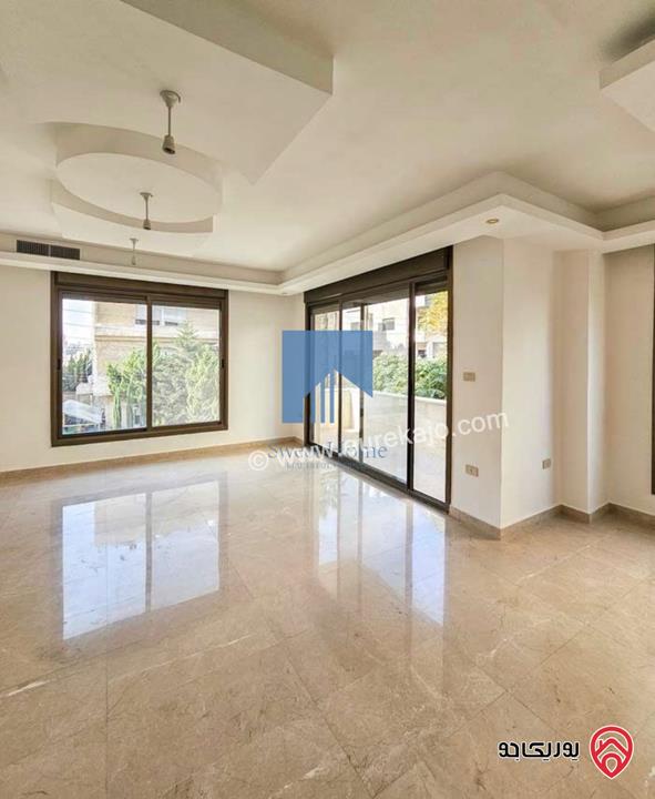 شقة طابقية طابق اول 223م تشطيب سوبر ديلوكس للبيع في عمان - دير غبار