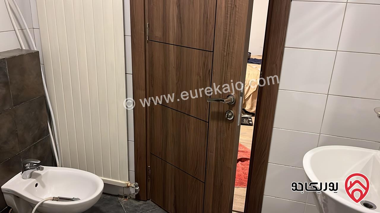 شقة المساحة الاجمالية 560م (460م + 100م روف) للايجار مفروشة في عمان - أم أذينة