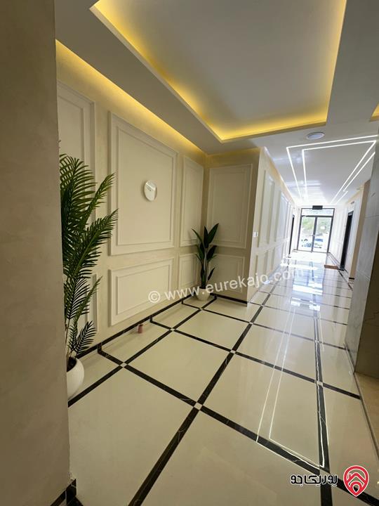 شقة شبه أرضية مساحة 200م للبيع في عمان - مرج الحمام