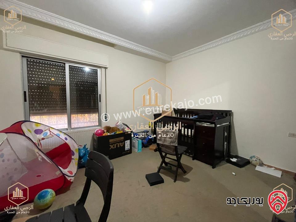 شقة فارغة مساحة 140م طابق ثالث للايجار في عمان - أم السماق