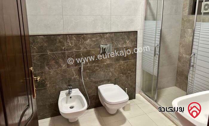 شقة سوبر ديلوكس طابق أول مساحة 191م للايجار في عمان - الرابية