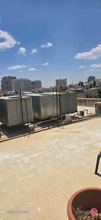 عمارة على ارض 820م للبيع في عمان - أم أذينة
