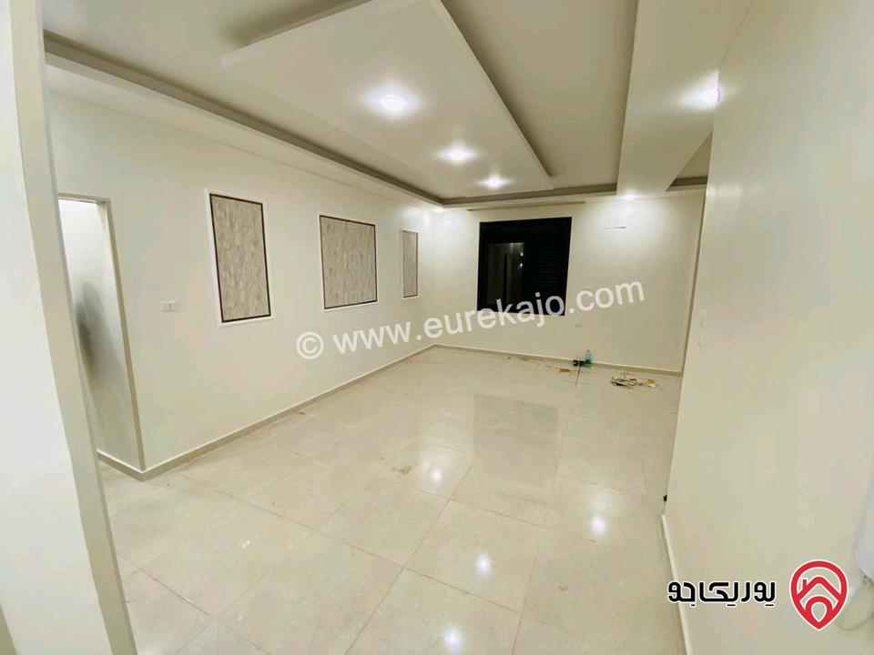 شقة طابق ثالث مساحة 180م لم تسكن للايجار في اربد - الراهبات