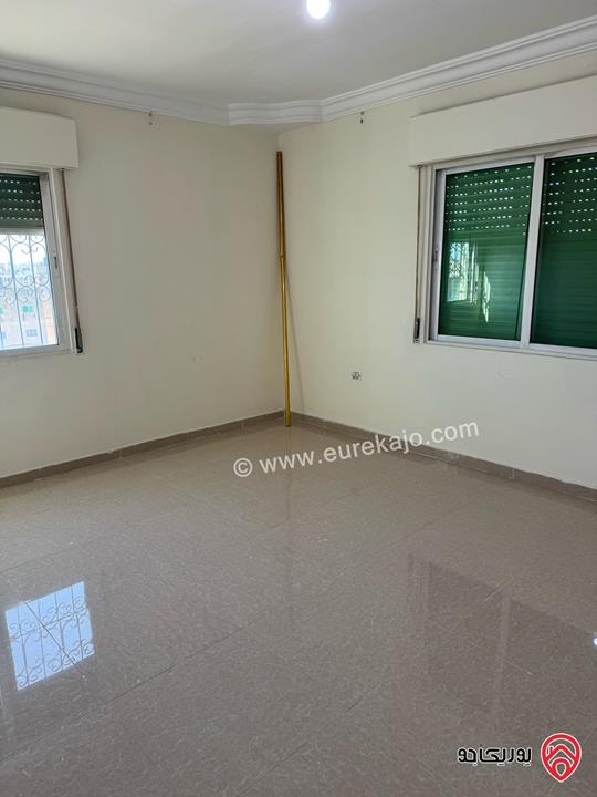 شقة طابق رابع مساحة 150م للبيع في اربد - الحي الشرقي