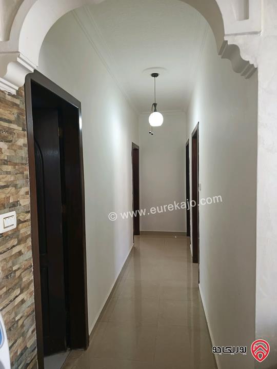 شقة طابق ثاني مساحة 150م للبيع في عمان - الجبيهة