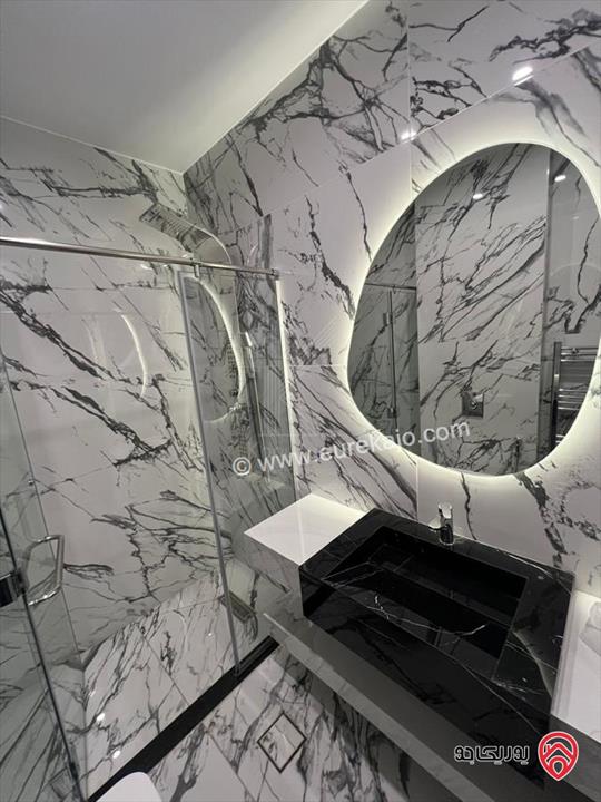 شقة فاخرة حديثة البناء مساحة 146م أرضية للبيع في عمان - البنيات