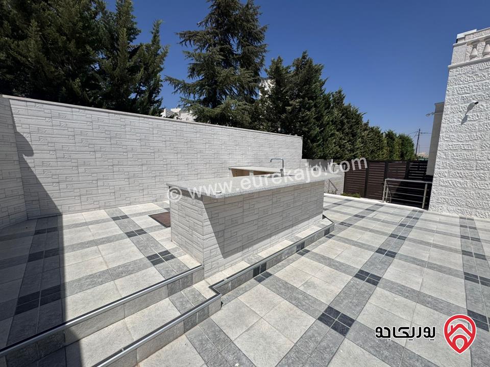 فيلا مستقلة للبيع في عمان - عبدون مساحة الارض 1350 م والبناء 1000م ، الحديقة 400م ، الترس 200م بالقرب من السفارة الامريكية موقع مميز 