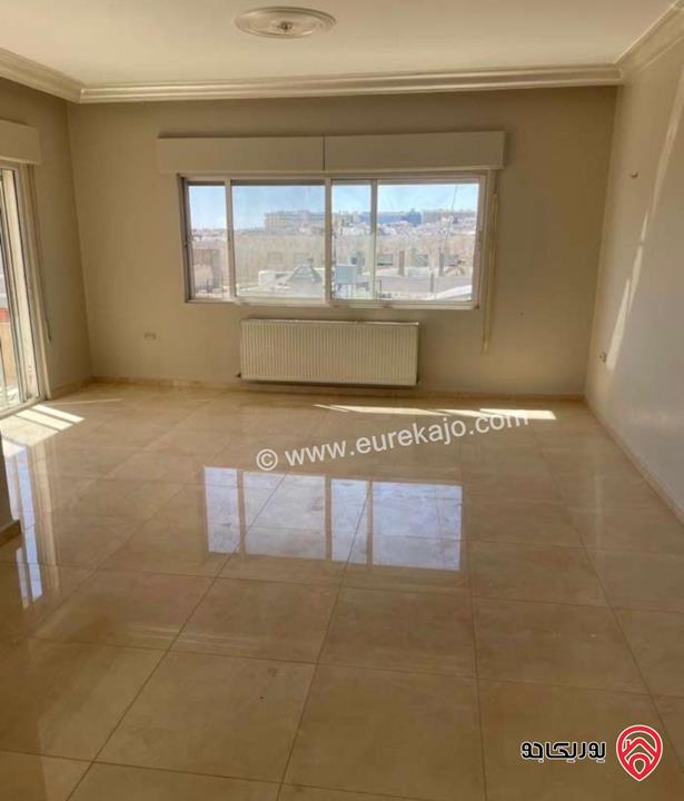 شقة طابق ثالث مساحة 170م للايجار في عمان - ام اذينة