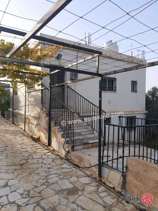 مزرعة زيتون مساحة الأرض 8 دونم و 300م و البناء مساحة 100م للبيع في السلط