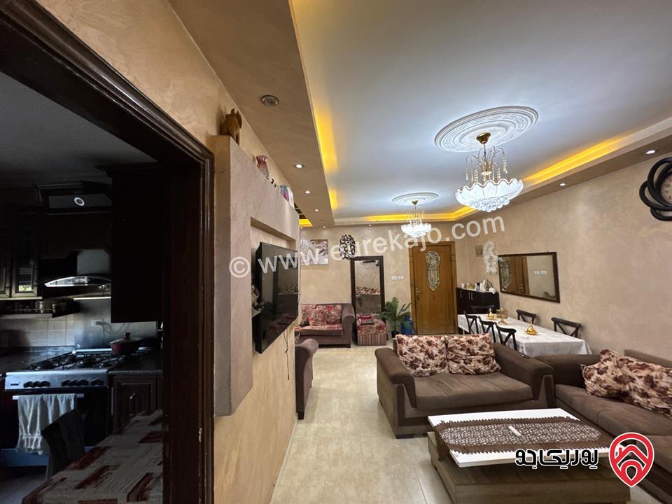 شقة طابق ثاني هندسي مساحة 118م للبيع في الزرقاء - مدينة الشرق