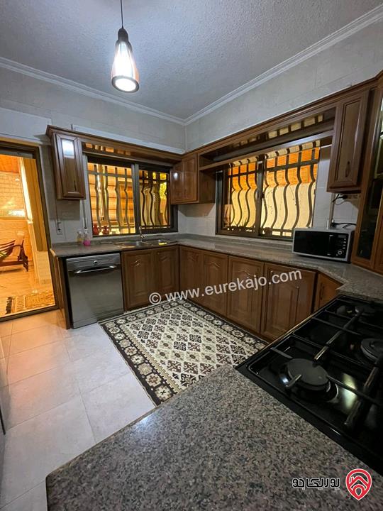 شقة أرضية مساحة 109م داخلي و 50م خارجي للبيع في عمان - الياسمين 