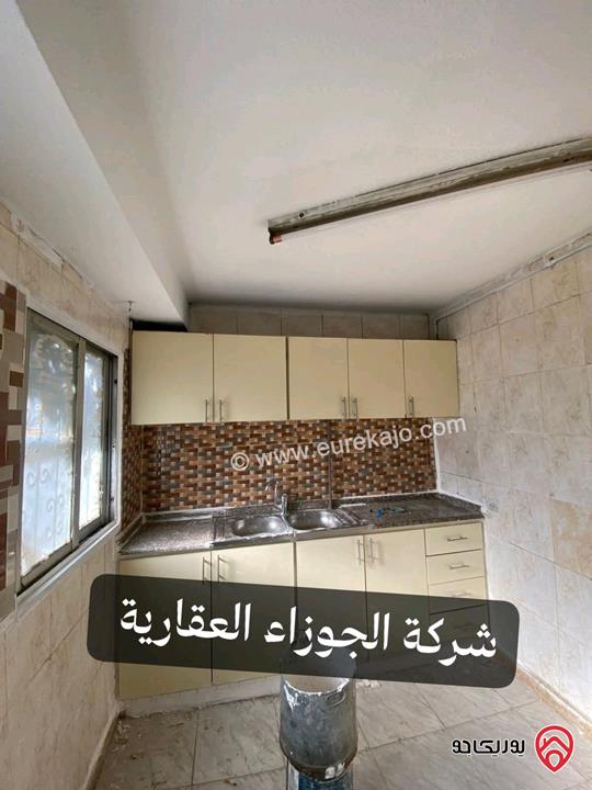 شقة ارضية مساحة 100م مع ترس 20م فارغة للايجار في عمان - الياسمين