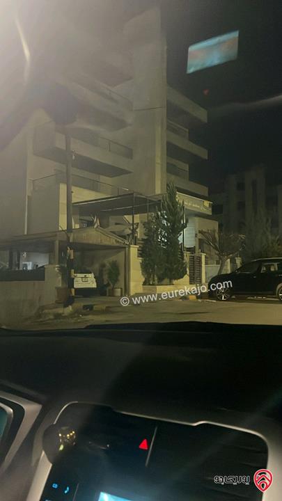 شقة تسوية للبيع في عمان - خلدا / العوجانية مساحة داخلية 180متر ومساحة خارجية 170متر