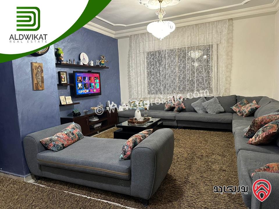 بيت مستقل مساحة البناء 320م ومساحة الارض 315م للبيع في عمان - الياسمين