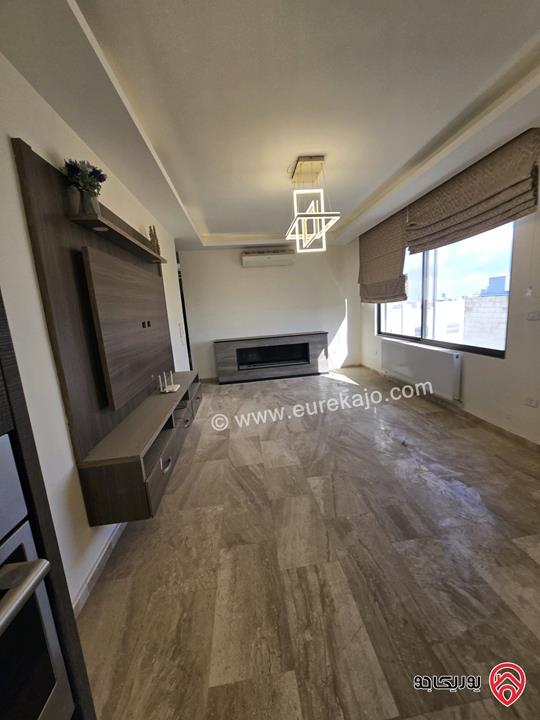 شقة مساحة 180م طابق ثالث للبيع في عمان - تلاع العلي 