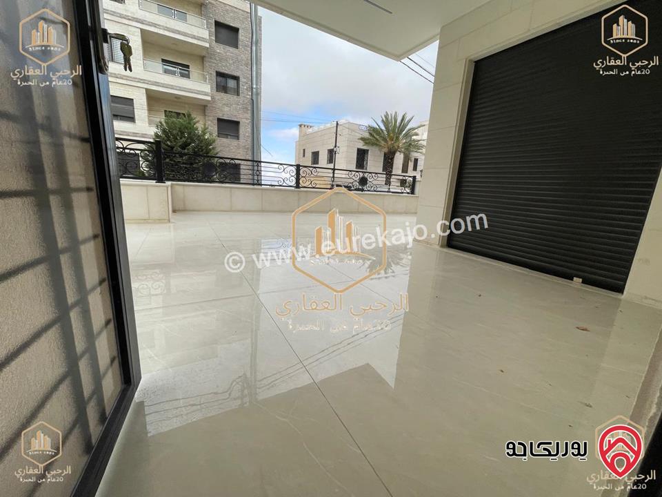 شقة فارغة أرضية مساحة 225م داخلي و 200م خارجي للايجار في عمان - الجبيهة