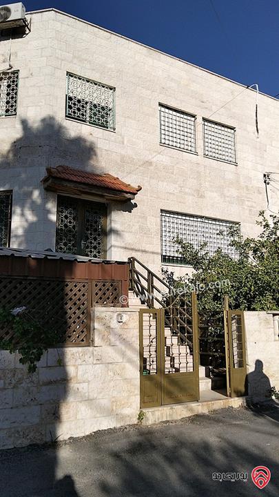 منزل سكني استثماري 3 طوابق على أرض 1 دونم للبيع في عمان - الجبيهة