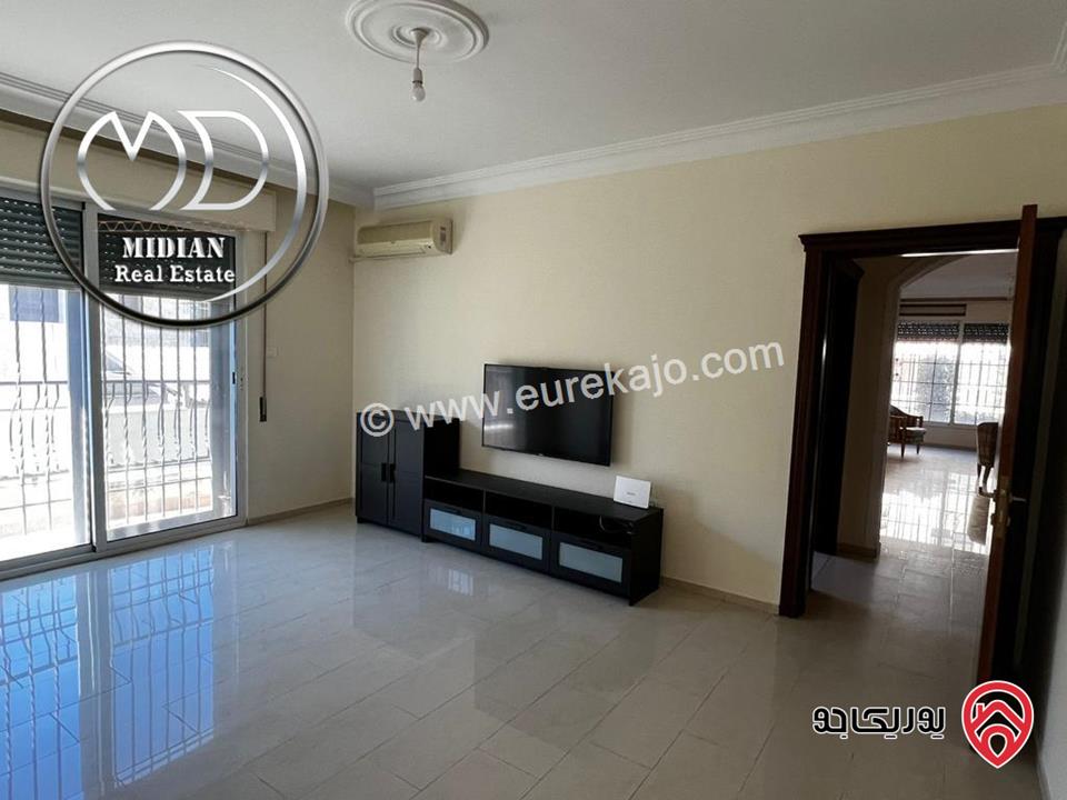 شقة ارضية فارغة للايجار في عمان - دير غبار مساحة 200م مع ترس و حديقة 60م سوبر ديلوكس بسعر مميز