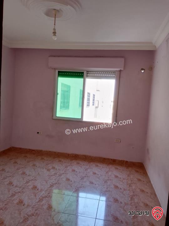 شقة مساحة 127م طابق ثالث للبيع في اربد - الحي الشرقي، مقابل مخفر الحي الشرقي 