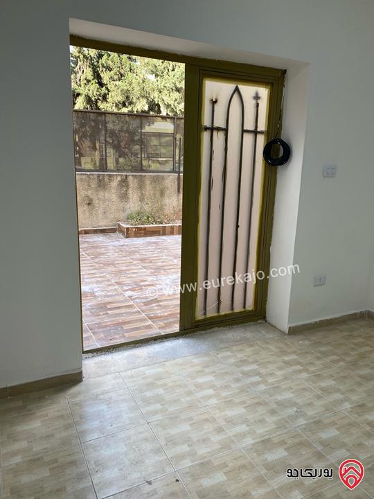 شقة أرضية مساحة 80م داخلي و 60م خارجي للبيع في عمان - صويلح