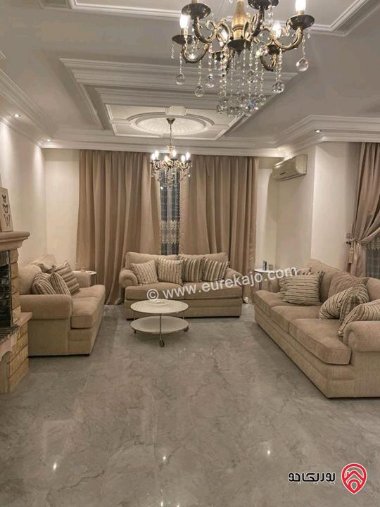 شقة طابق أول مساحة 170م للبيع في عمان - الرابية