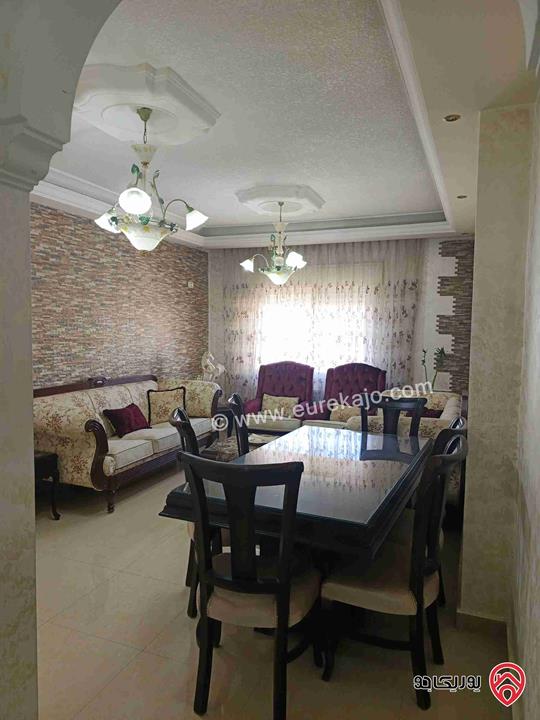 شقة طابق ثاني مساحة 150م للبيع في عمان - الجبيهة