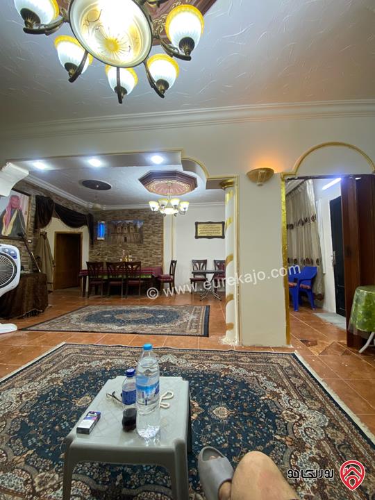 فيلا مساحة 270م على أرض 550م للبيع في اربد - بموقع مميز على ثلاث شوارع مطلة على مستشفى ايدون العسكري