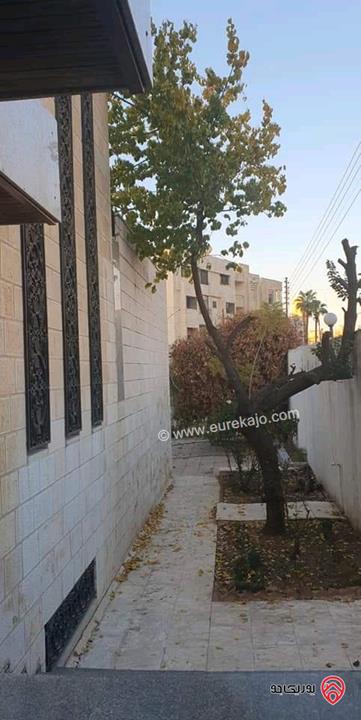 فيلا مساحة 450م على أرض 614م للبيع في عمان - الدوار السابع