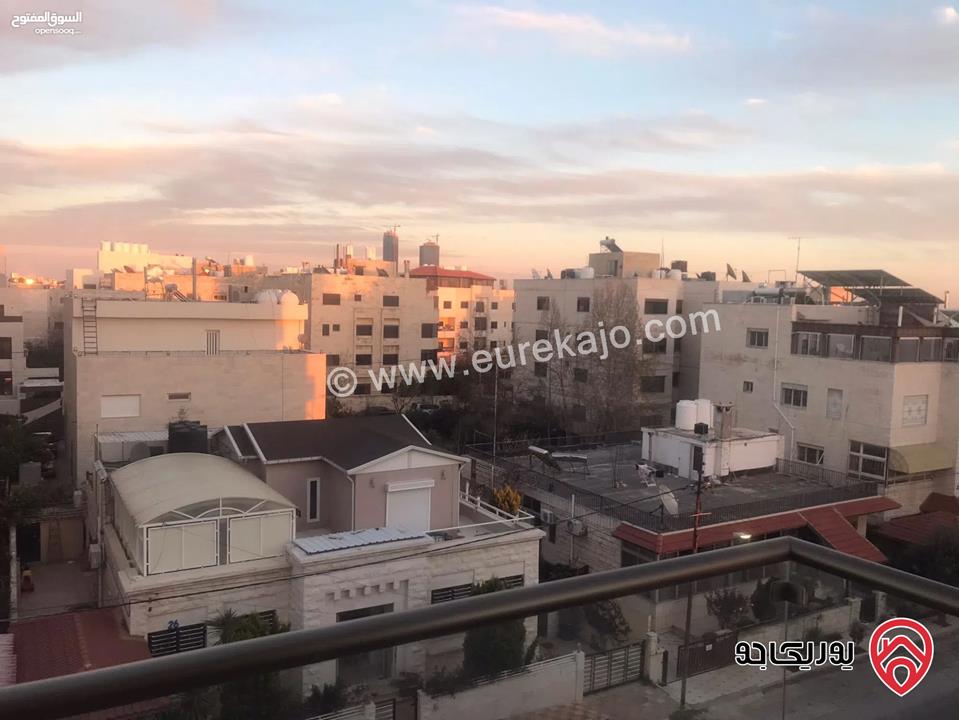 شقة طابق ثالث مساحة 120م للببع في عمان - ام السماق