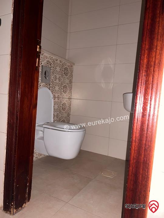 شقة شبه أرضية مساحة 190م للايجار في عمان - خلدا