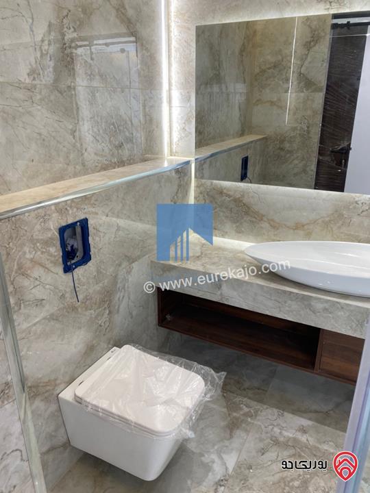 شقة فاخرة للبيع في عمان - أم أذينة قرب أبراج السادس 200م مع حديقة وترسات 250م لم تسكن